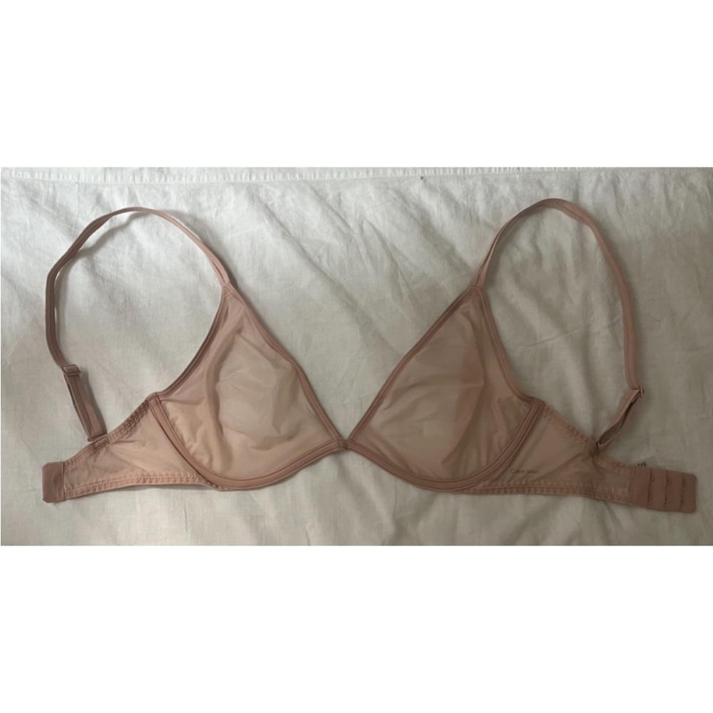 Calvin Klein Sheer Marquisette Unlined Plunge Bra Women Size 30DDD